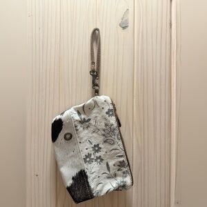 Myra bag wristlet